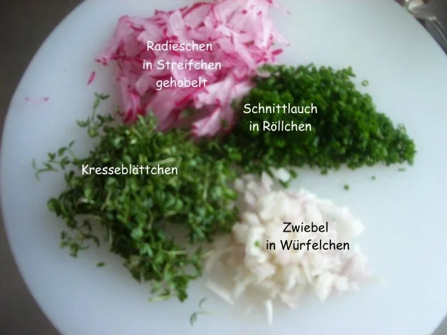 Rezept: Kräuterquark mit Dampfkartoffeln Bild Nr. 6 Kräuterquark mit Dampfkartoffeln - Rezept - Bild Nr. 6