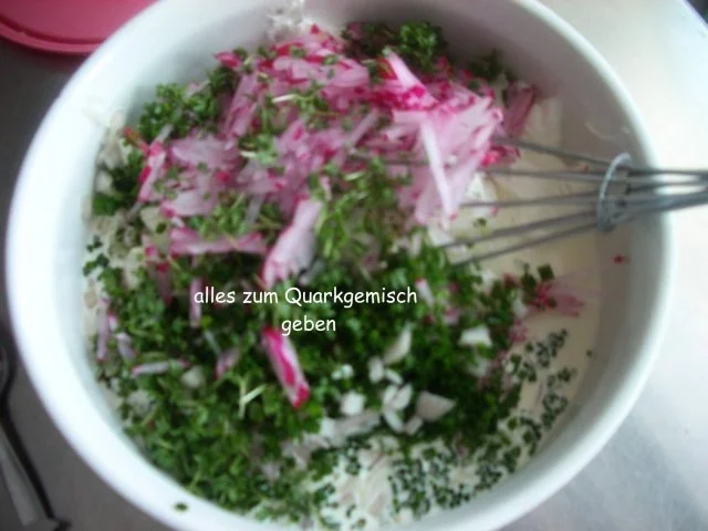 Rezept: Kräuterquark mit Dampfkartoffeln Bild Nr. 7 Kräuterquark mit Dampfkartoffeln - Rezept - Bild Nr. 7