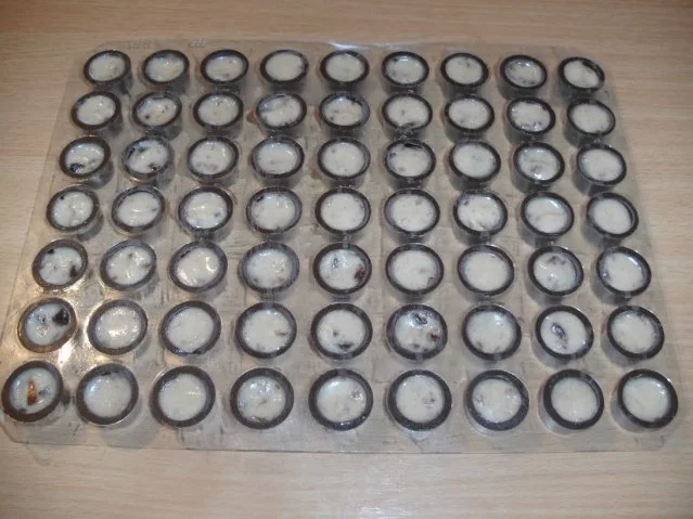 Rezept: Konfekt: Amarene-Marzipan - Trüffel Bild Nr. 4 Konfekt: Amarene-Marzipan - Trüffel - Rezept - Bild Nr. 4