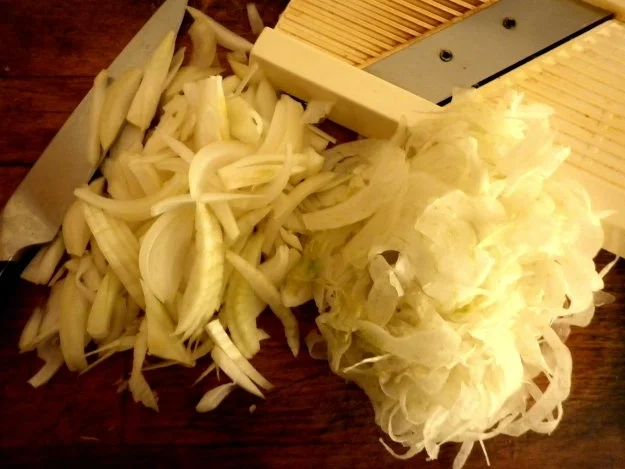 Rezept: Zwiebel - Fenchel - Pappardelle mit Bröseln Bild Nr. 2 Zwiebel - Fenchel - Pappardelle mit Bröseln - Rezept - Bild Nr. 2