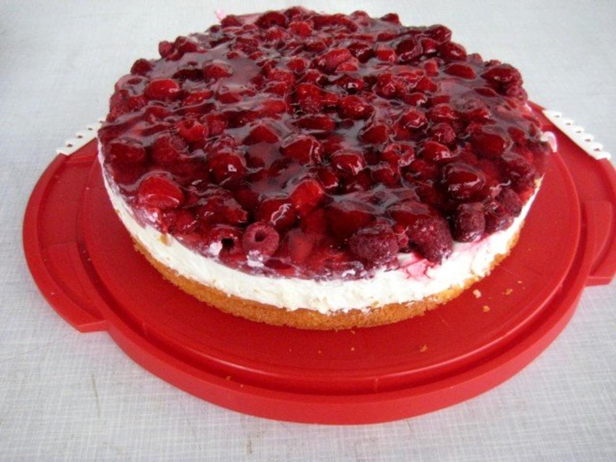 Bilder für Himbeertorte fruchtig und lecker für 26 er Springform - Rezept