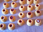 Rezept: Mini-Gugelhรถpfli Mini-Gugelhรถpfli - Rezept