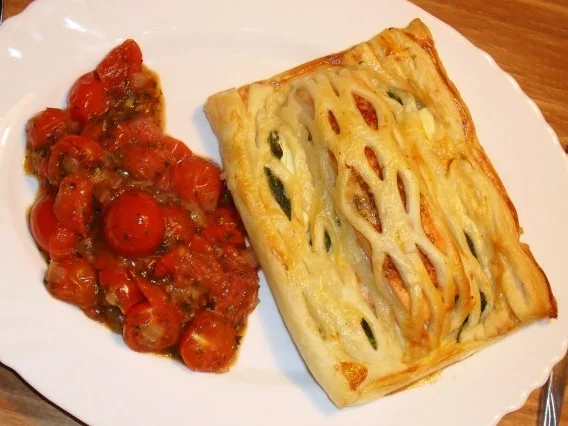 Rezept: Lachs im Blätterteig Bild Nr. 2 Lachs im Blätterteig - Rezept - Bild Nr. 2