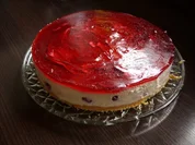 Joghurtcreme - Eierlikör - Torte mit Kirschen - Rezept