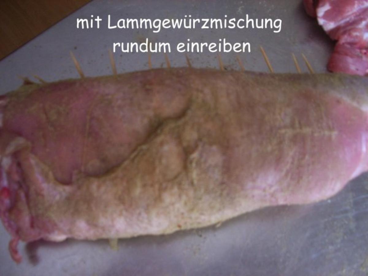 Lammrollbraten mit Bohnenbündel und Thüringer Klößen - Rezept - Bild Nr. 7