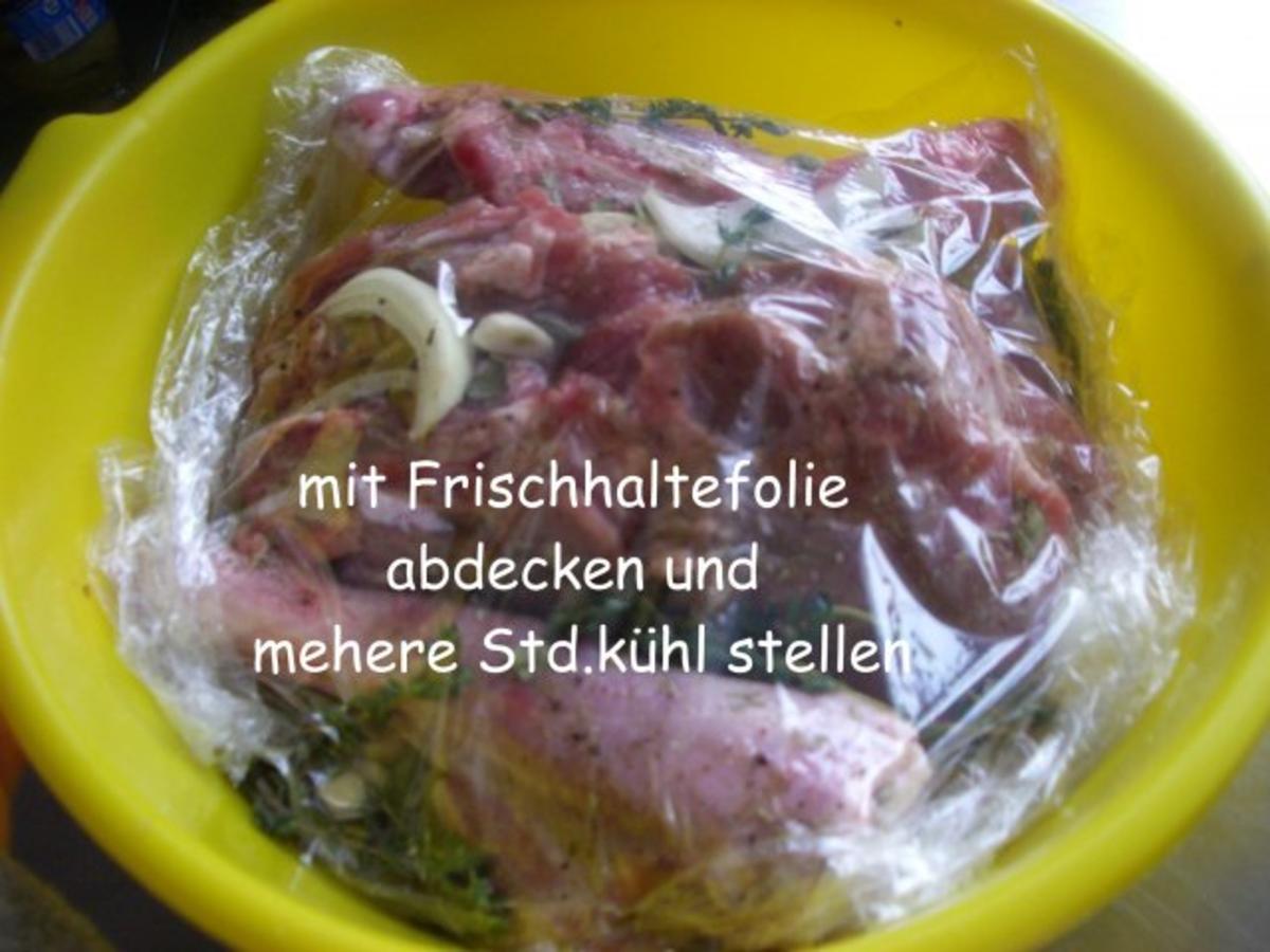 Lammrollbraten mit Bohnenbündel und Thüringer Klößen - Rezept - Bild Nr. 10