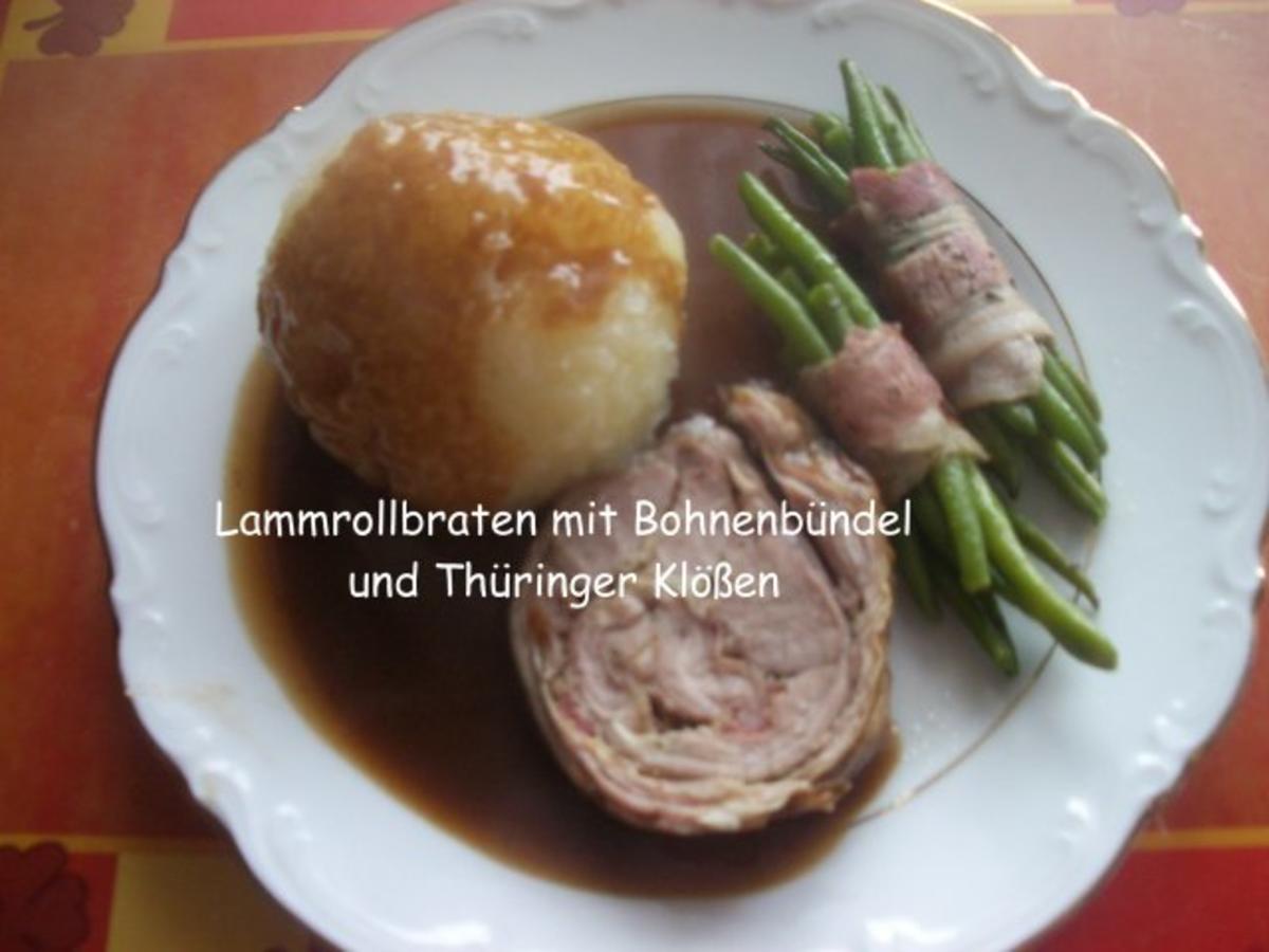 Lammrollbraten mit Bohnenbündel und Thüringer Klößen - Rezept
