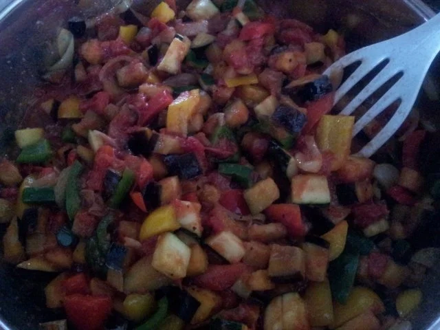 Rezept: Gebratenen Auberginen mit Paprika Bild Nr. 5 Gebratenen Auberginen mit Paprika - Rezept - Bild Nr. 5