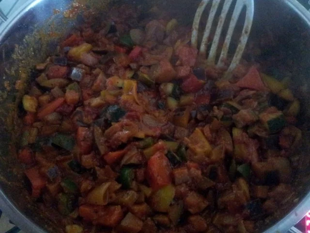 Rezept: Gebratenen Auberginen mit Paprika Bild Nr. 6 Gebratenen Auberginen mit Paprika - Rezept - Bild Nr. 6