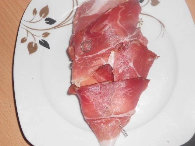 Rezept: Hähnchenbrust im Schinkenmantel an feiner Pfeffersauce Bild Nr. 4 Hähnchenbrust im Schinkenmantel an feiner Pfeffersauce - Rezept - Bild Nr. 4