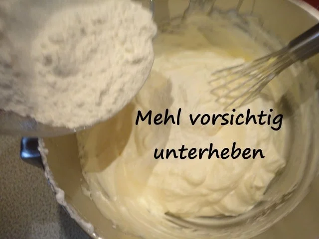 Rezept: Österliche Roulade mit Nougatfüllung Bild Nr. 5 Österliche Roulade mit Nougatfüllung - Rezept - Bild Nr. 5