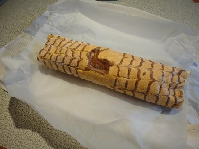 Rezept: Österliche Roulade mit Nougatfüllung Bild Nr. 20 Österliche Roulade mit Nougatfüllung - Rezept - Bild Nr. 20