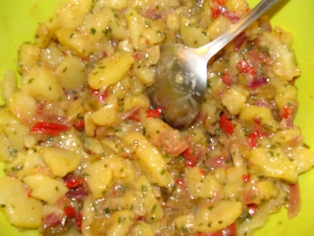 Salat : Flutschiger Kartoffelsalat - Rezept - Bild Nr. 2