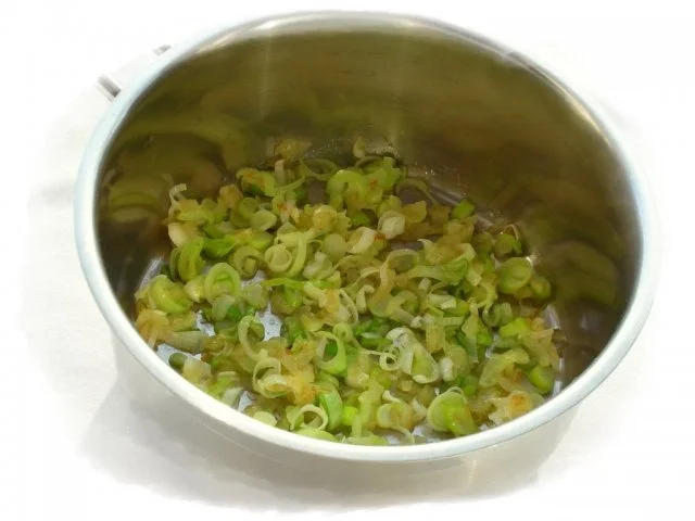 Rezept: Eier in Räucherlachs-Senfsauce Bild Nr. 7 Eier in Räucherlachs-Senfsauce - Rezept - Bild Nr. 7