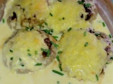 Gyros-Hacksteaks in Ouzo-Rahm - Rezept - Bild Nr. 2