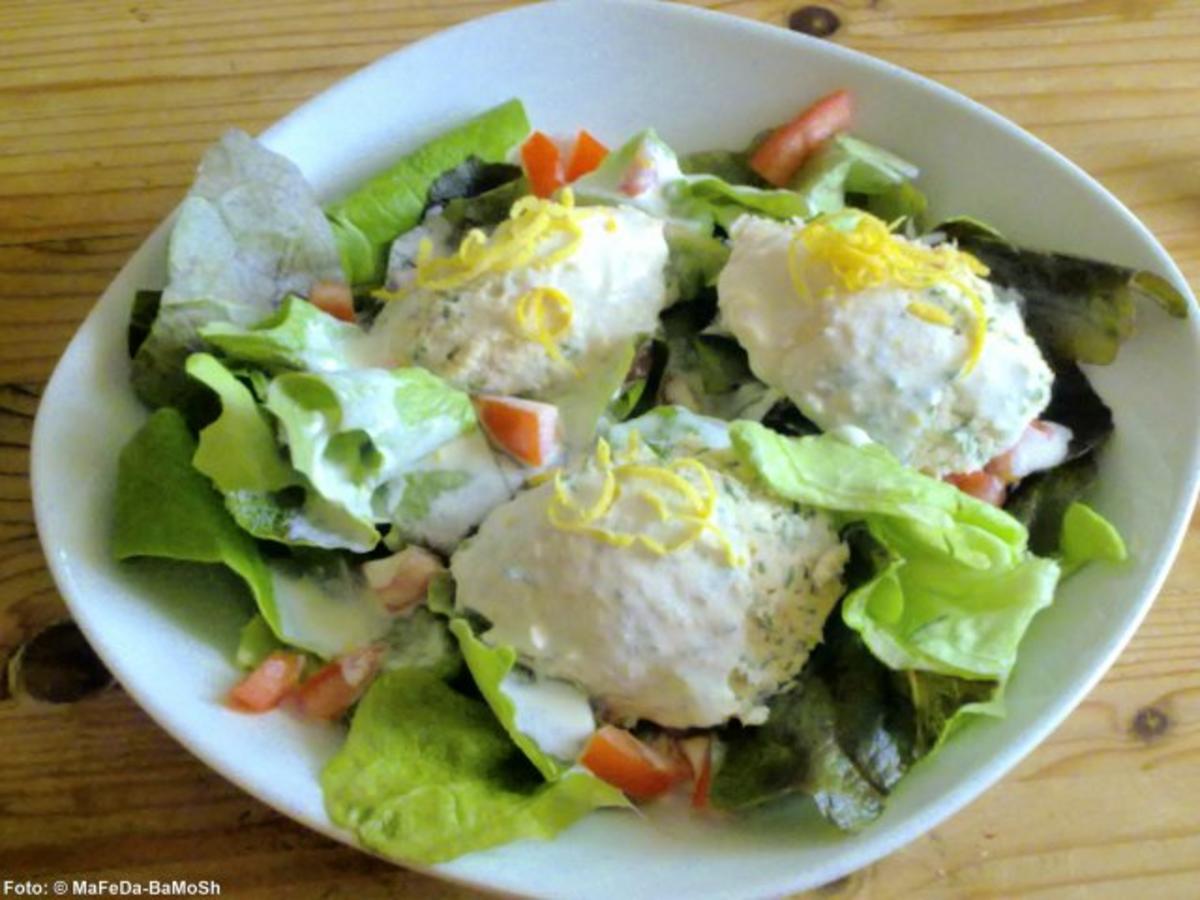 Räucherforellen-Mousse auf Salat - Rezept - kochbar.de