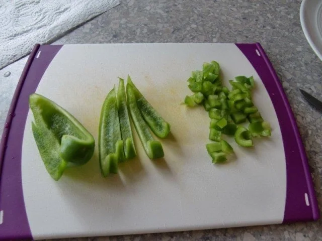 Hähnchenfilet auf Spätzle mit einer Paprikasahnesoße - Rezept - Bild Nr. 6