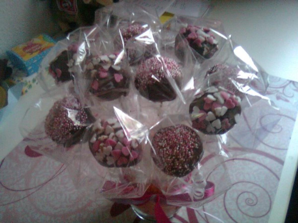 Schokoladige Cakeballs/Cakepops - Rezept - Bild Nr. 2