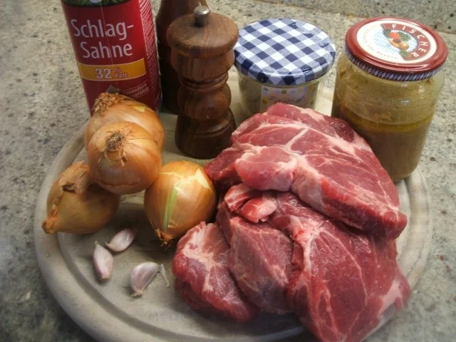 Fleisch: Halskoteletts mit Zwiebelsahne - Rezept - Bild Nr. 2