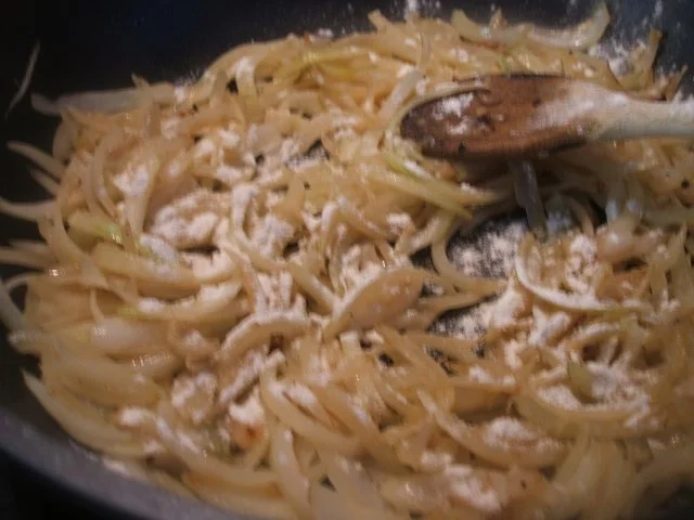 Fleisch: Halskoteletts mit Zwiebelsahne - Rezept - Bild Nr. 6