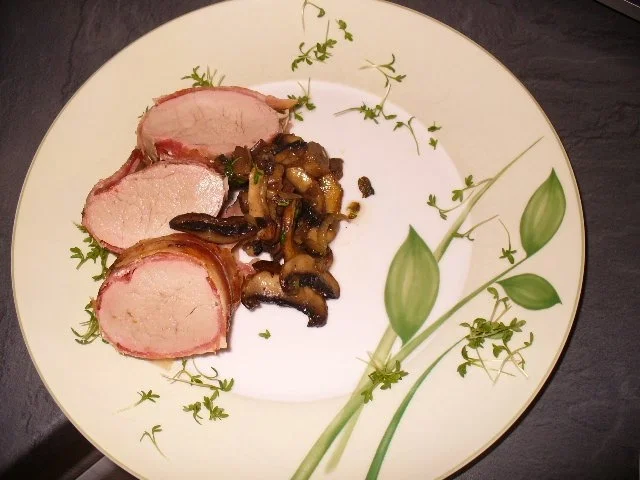 Rezept: Schweinslende im Schinkenmantel Bild Nr. 11 Schweinslende im Schinkenmantel - Rezept - Bild Nr. 11
