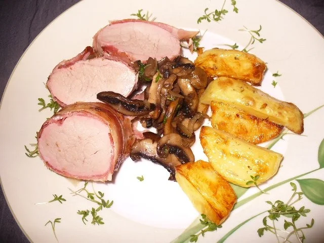 Rezept: Schweinslende im Schinkenmantel Schweinslende im Schinkenmantel - Rezept