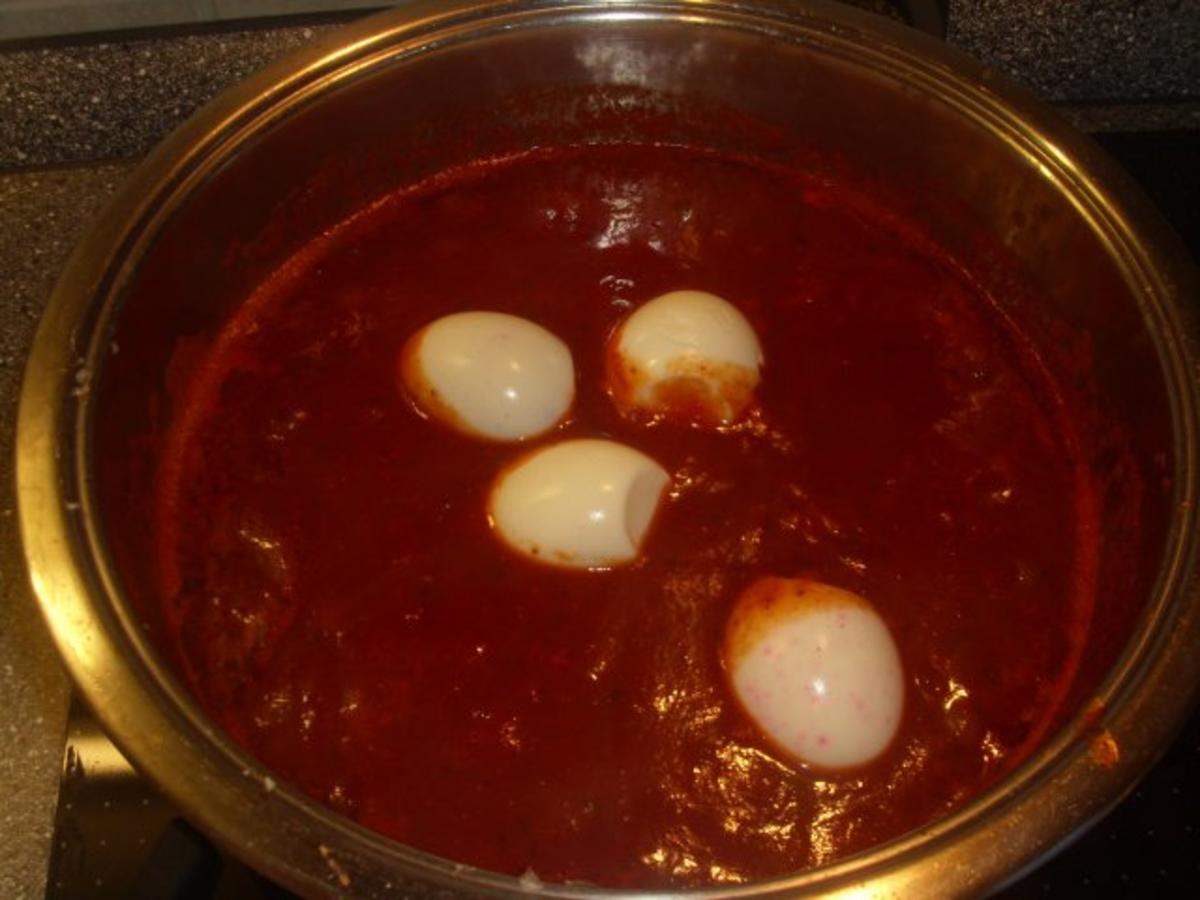 Eier in Tomaten-Kapern Soße - Rezept - Bild Nr. 4