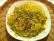 Gelb gebratene Kohlrabi-Spaghetti mit Tofu - Rezept