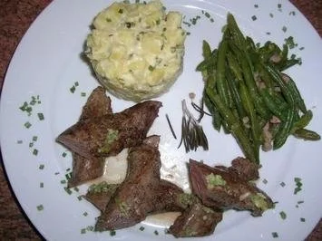 Rezept: Rosa gebratenes Lammfilet mit grünen Bohnen und Kartoffelragout Bild Nr. 4 Rosa gebratenes Lammfilet mit grünen Bohnen und Kartoffelragout - Rezept - Bild Nr. 4