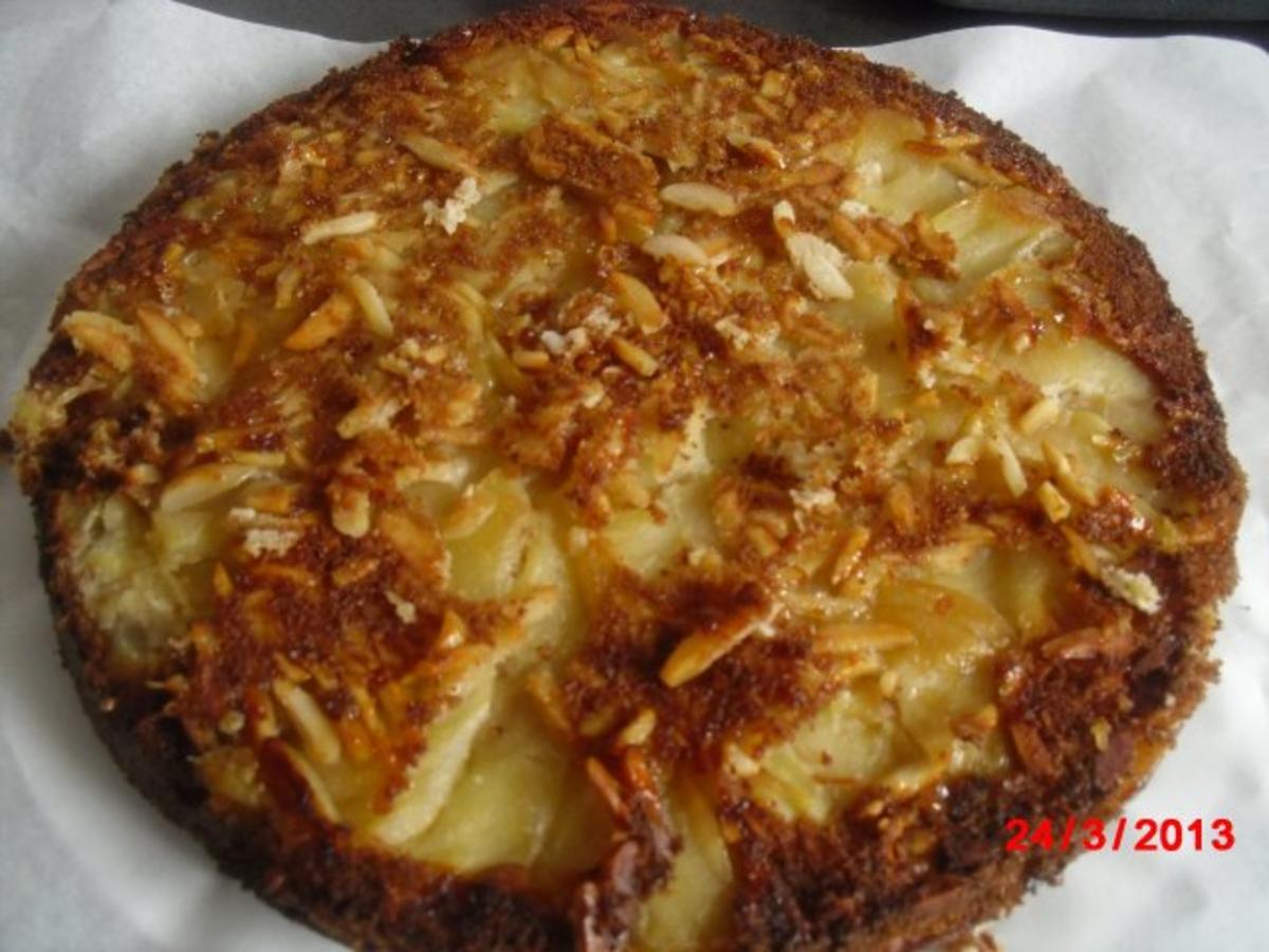 Apfelkuchen mit Mandelstiften, - einfach - 111 kcal/100g