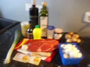 Rezept: Feurige Rib-Eye-Steaks mit Johannesbeergeleesauce und Pilzgemüse Feurige Rib-Eye-Steaks mit Johannesbeergeleesauce und Pilzgemüse - Rezept