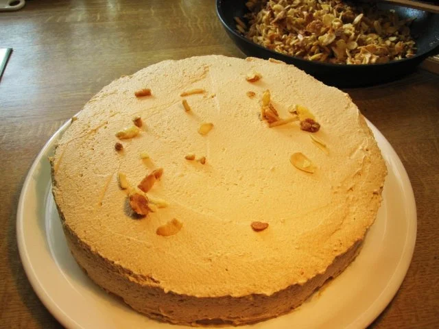 Rezept: Schnelle Cappuccino-Sahnetorte ... Bild Nr. 7 Schnelle Cappuccino-Sahnetorte ... - Rezept - Bild Nr. 7