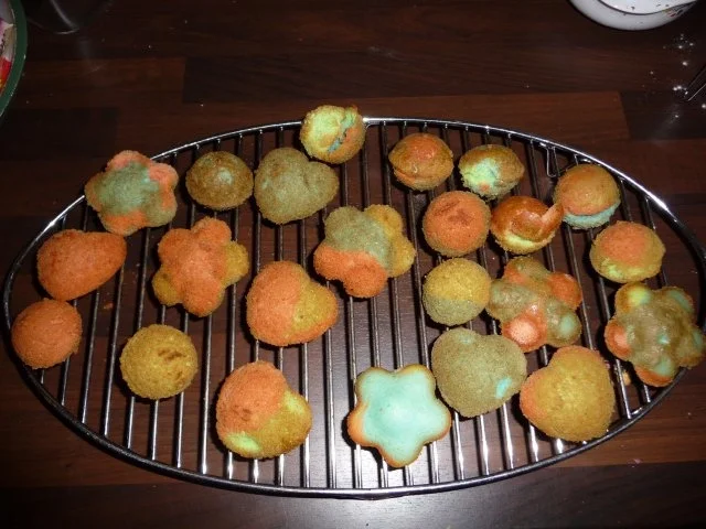 Rezept: Zitronen-Cake-Pops Bild Nr. 7 Zitronen-Cake-Pops - Rezept - Bild Nr. 7