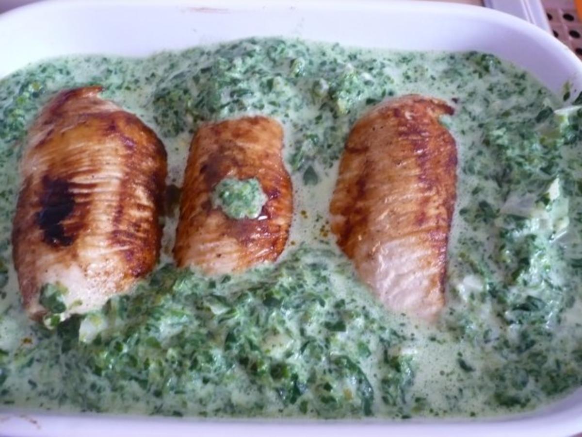 Putenröllchen mit Spinatsoße - einfach - von rollimops