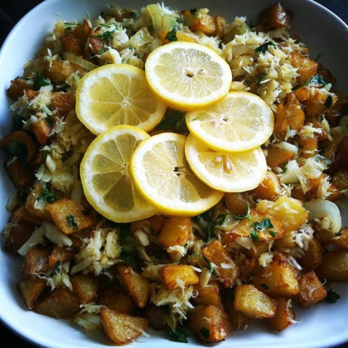 Bilder für Stockfisch mit frittierten Kartoffelwürfeln - Rezept