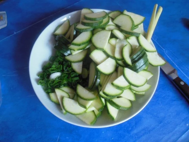 Rezept: Vegetarisch: Nudel-Gemüsepfanne Bild Nr. 5 Vegetarisch: Nudel-Gemüsepfanne - Rezept - Bild Nr. 5