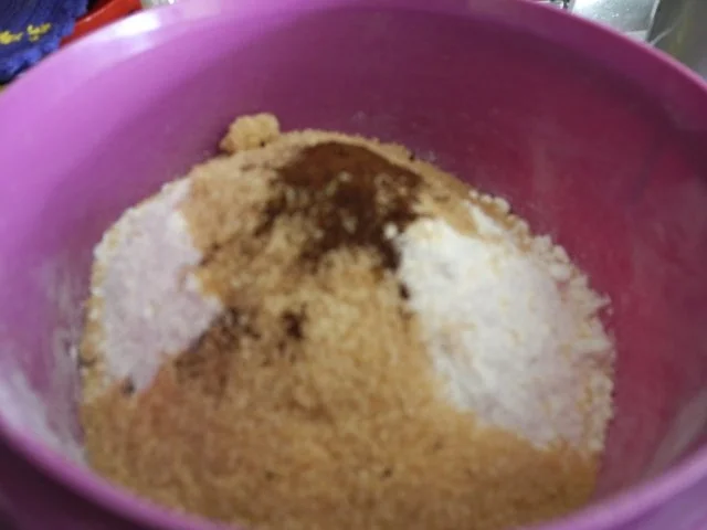 Rezept: Brot & Brötchen : Bananen - Zitronat - Brot Bild Nr. 4 Brot & Brötchen : Bananen - Zitronat - Brot - Rezept - Bild Nr. 4