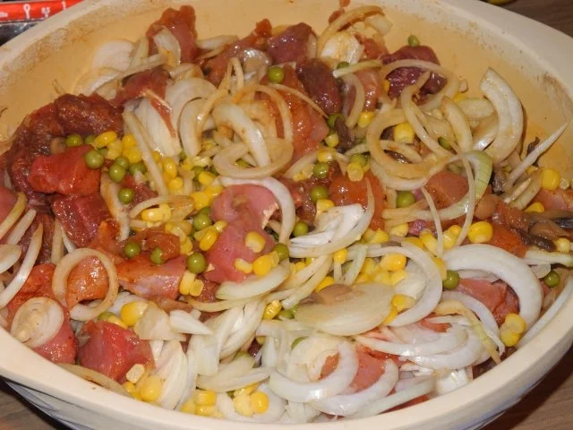 Rezept: Unser Ostergulasch mit Zwiebeln und Chamignon...aus dem Römertopf Bild Nr. 5 Unser Ostergulasch mit Zwiebeln und Chamignon...aus dem Römertopf - Rezept - Bild Nr. 5