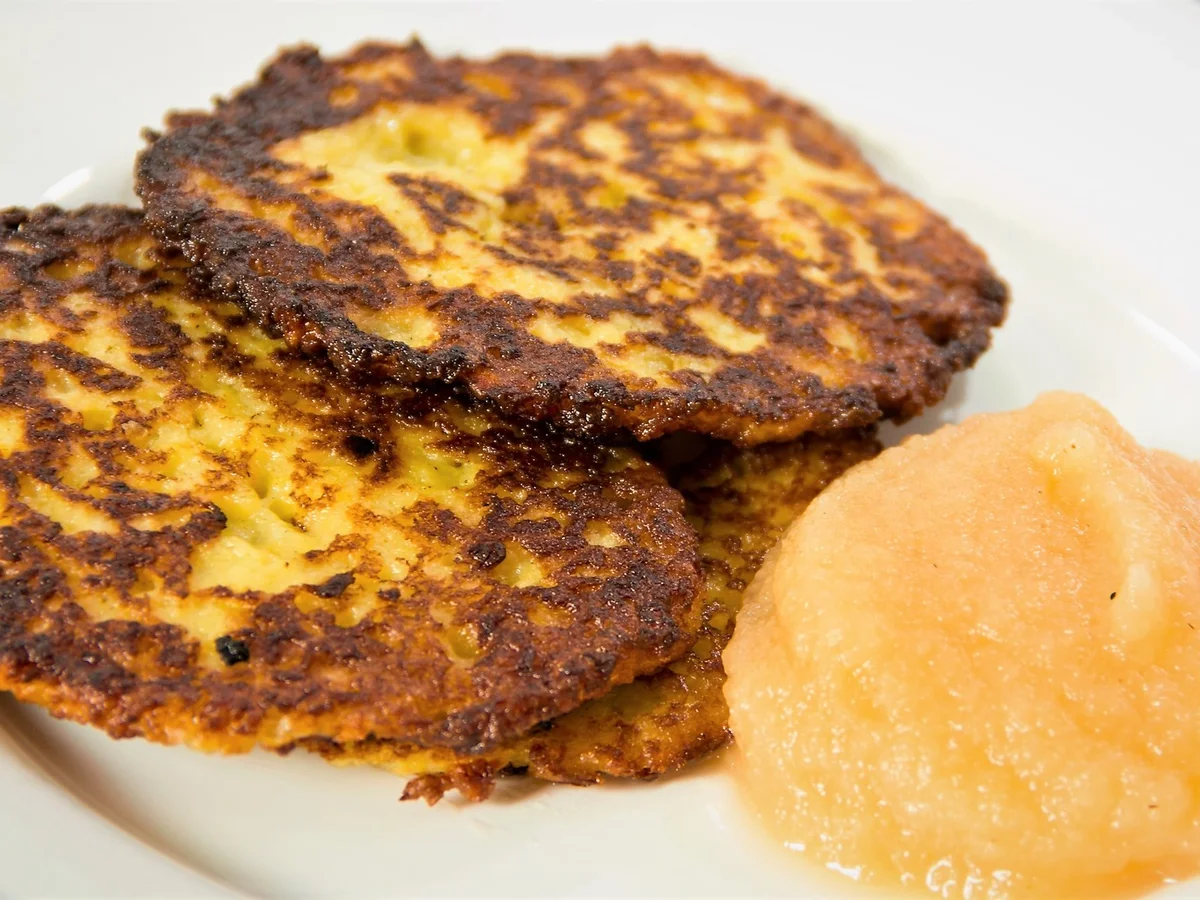 Rezept: Reibekuchen Bild Nr. 2 Reibekuchen - Rezept - Bild Nr. 2