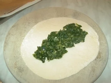 Rezept: Teigtaschen, mit Spinat gefüllt Bild Nr. 6 Teigtaschen, mit Spinat gefüllt - Rezept - Bild Nr. 6