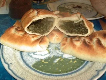 Rezept: Teigtaschen, mit Spinat gefüllt Bild Nr. 11 Teigtaschen, mit Spinat gefüllt - Rezept - Bild Nr. 11