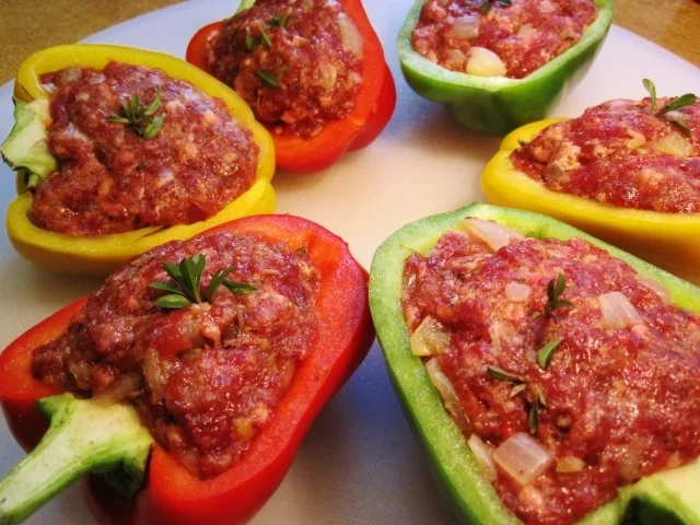 Rezept: Gefüllte Paprika - heute mit Hackfleisch vom Wild Gefüllte Paprika - heute mit Hackfleisch vom Wild - Rezept