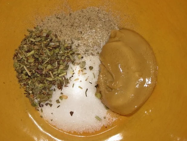 Rezept: Sisserl's - *Salatsoße Nr. uno* Bild Nr. 3 Sisserl's - *Salatsoße Nr. uno* - Rezept - Bild Nr. 3