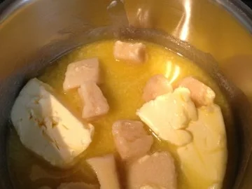 Rezept: Mini-Gugelhöpfli-Eiercognac-Mandel Bild Nr. 5 Mini-Gugelhöpfli-Eiercognac-Mandel - Rezept - Bild Nr. 5