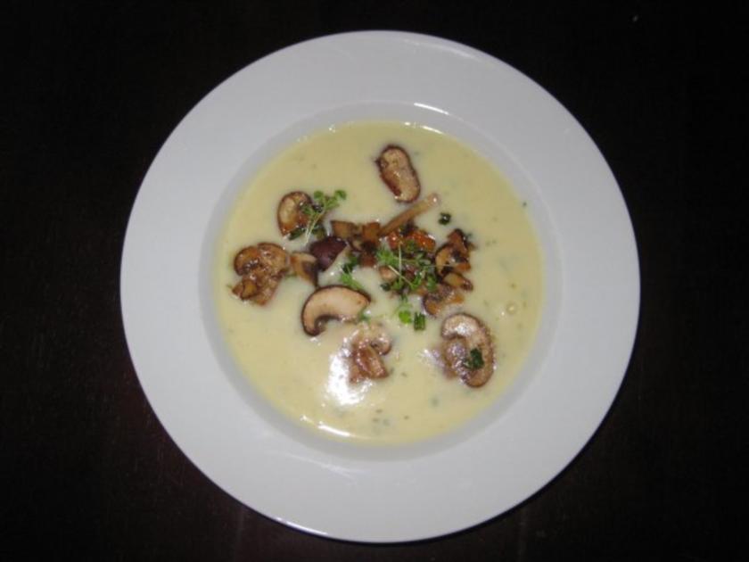 Kartoffelsuppe mit Pilzen Champignons - schnell &amp; einfach - von ...