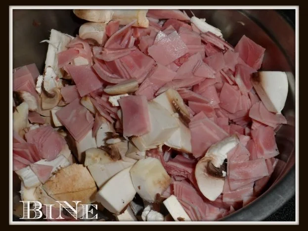 Rezept: BiNe` S TORTELLINI IN KÆSE - SAHNESOSSE Bild Nr. 2 BiNe` S TORTELLINI IN KÆSE - SAHNESOSSE - Rezept - Bild Nr. 2