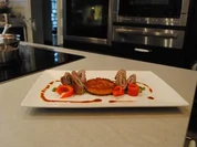 Bärlauch-Involtini / Polentaplätzchen / Kalbsjus / karamellisierte Grillpaprika/ - Rezept