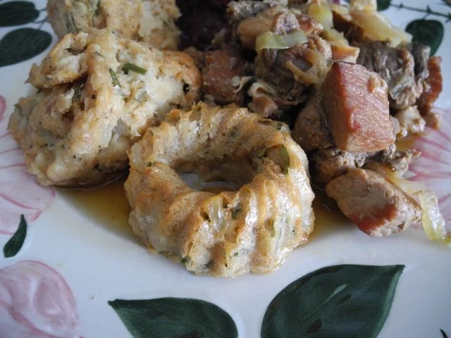 Beilage : Semmelknödel OHNE Ei ... - Rezept