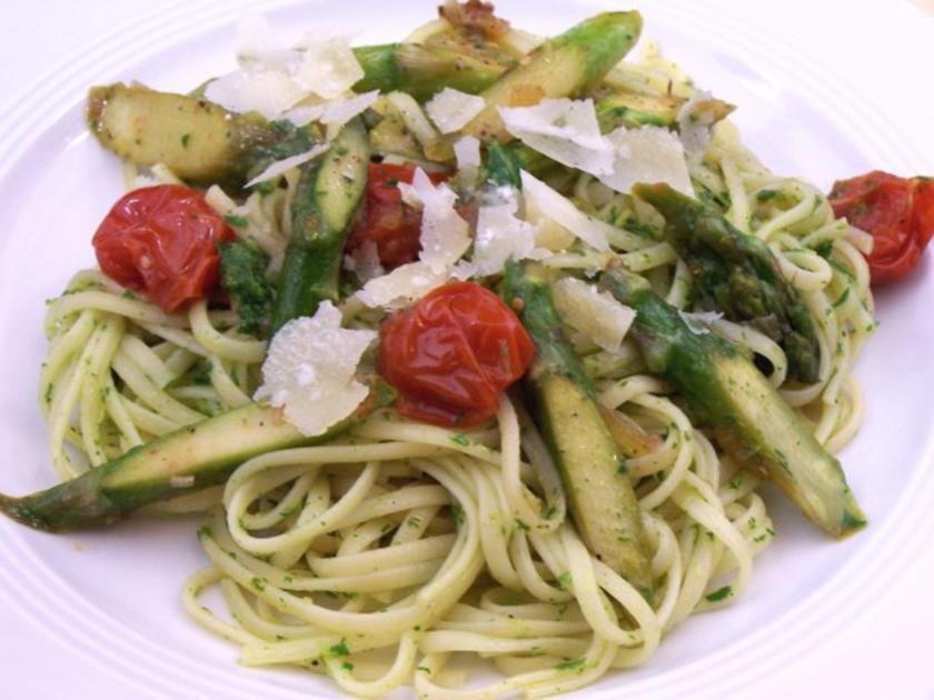 Pasta mit Spargel und Rucola - Rezept mit Bild - kochbar.de