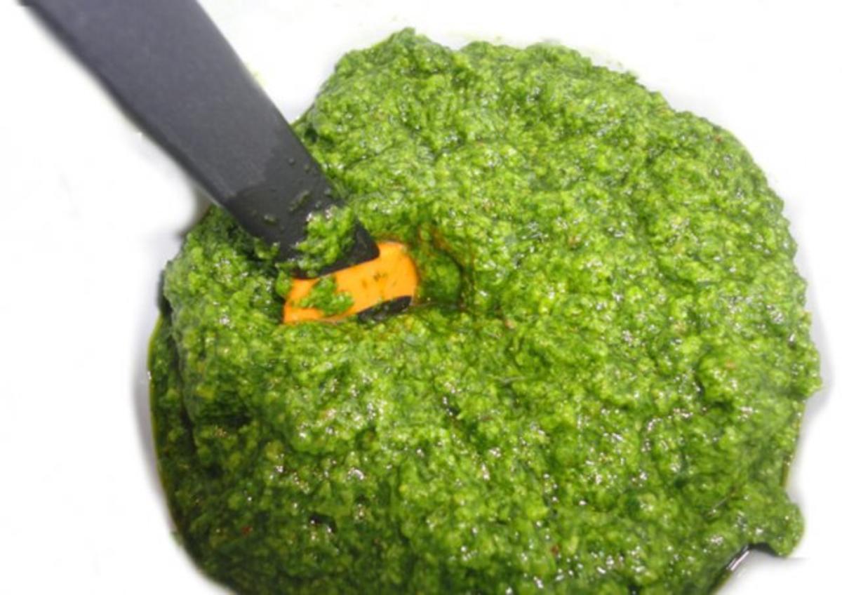 Bärlauch-Pesto - Rezept mit Bild - kochbar.de